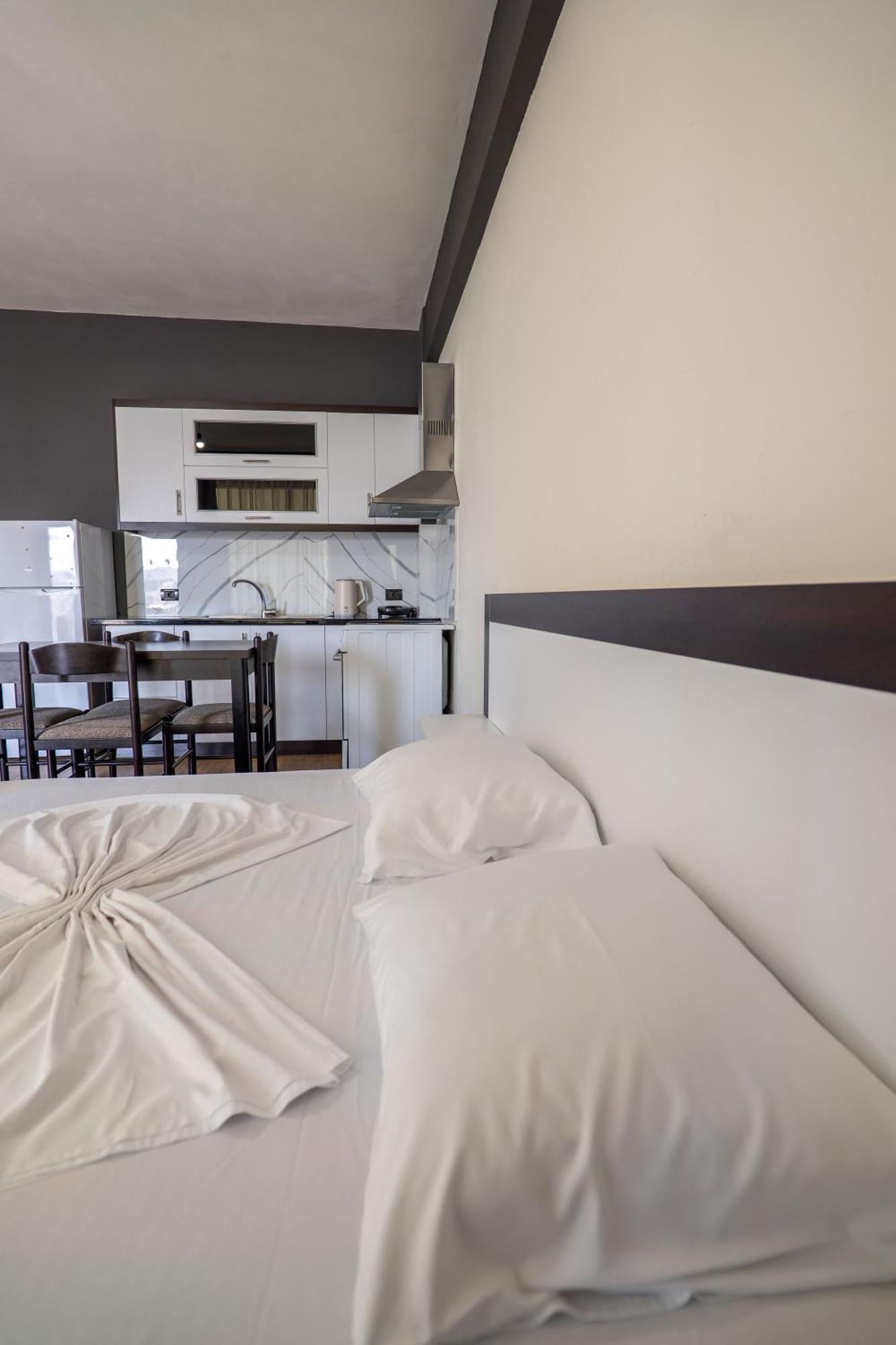 Denis Apartments Sarande Ngoại thất bức ảnh